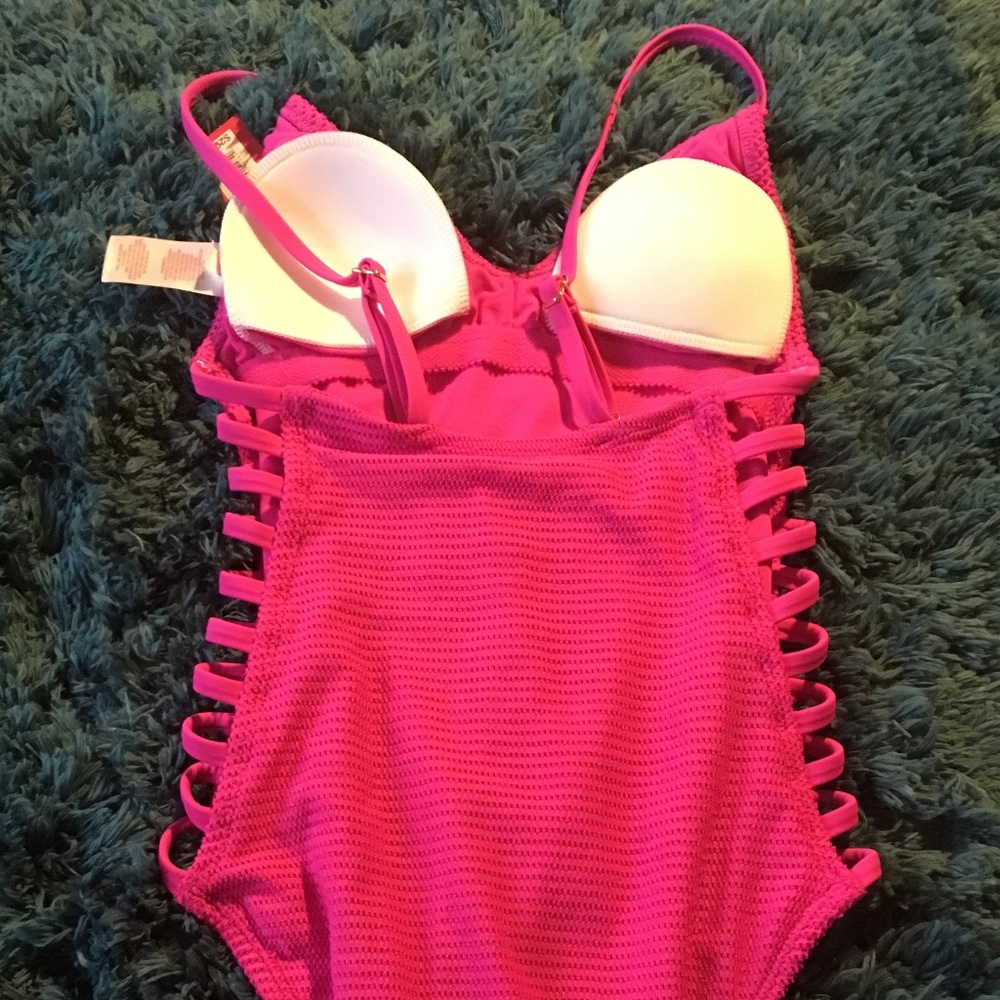 Xhilaration Textured Strappy Side 1 piece XS (0-2) - Picture 3 of 4